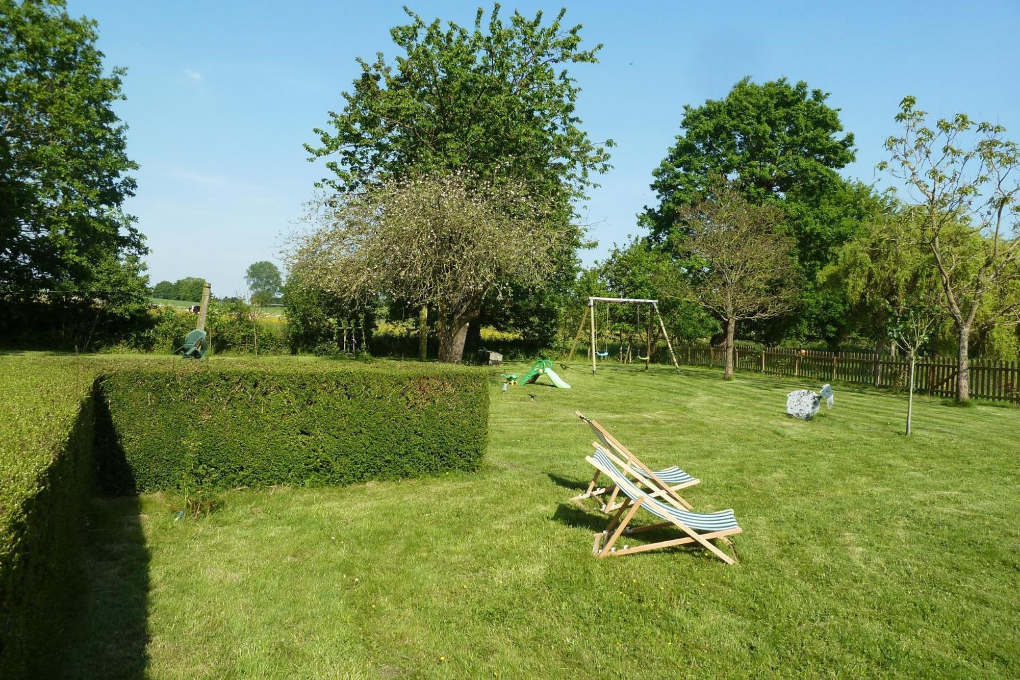 B&B L'Atelier Du Presbytere Saint-Maugan Eksteriør bilde