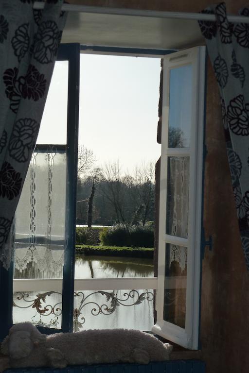 B&B L'Atelier Du Presbytere Saint-Maugan Rom bilde